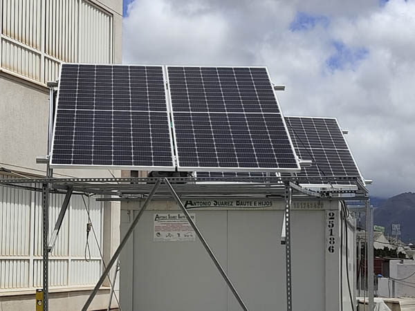 Paneles solares fotovoltaicos sobre vigas